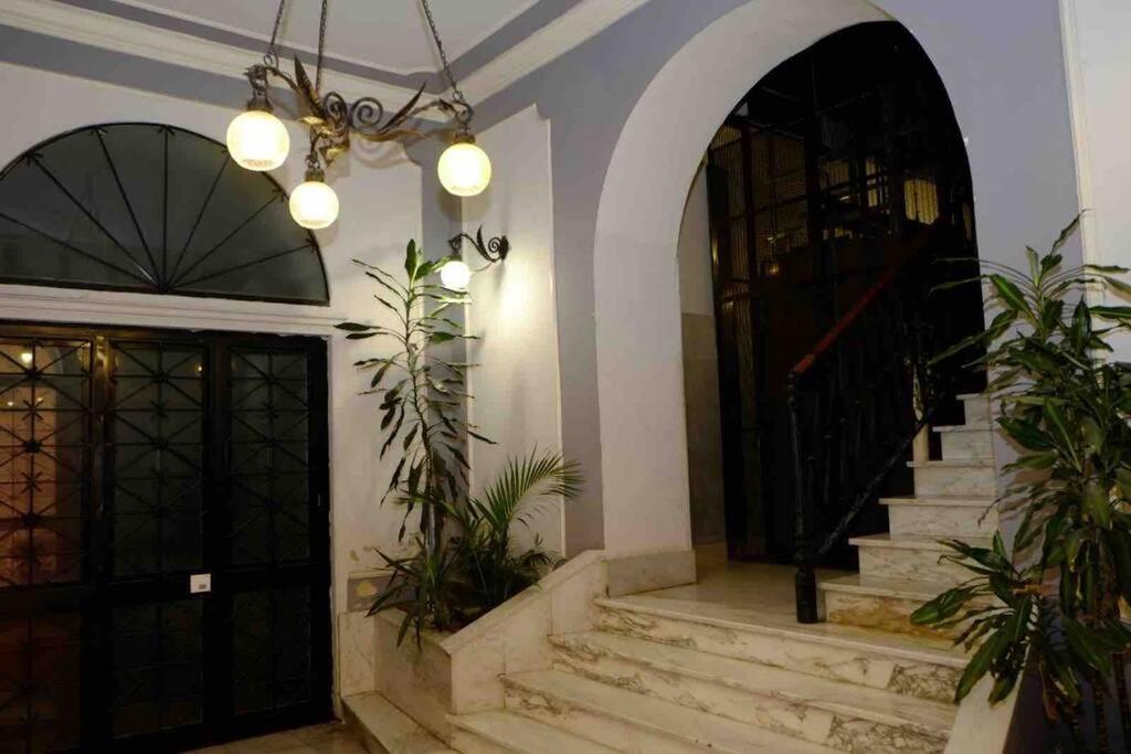 Beautiful Apartment Next To Piazza Di Spagna ローマ エクステリア 写真