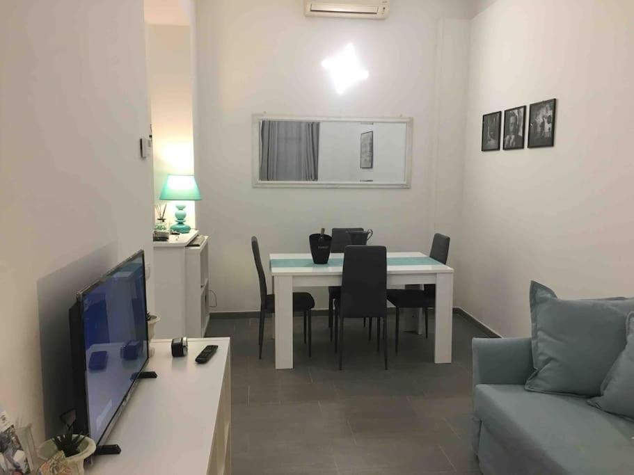 Beautiful Apartment Next To Piazza Di Spagna ローマ エクステリア 写真